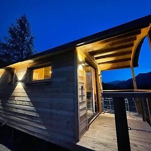  Lodge Alpine Shack